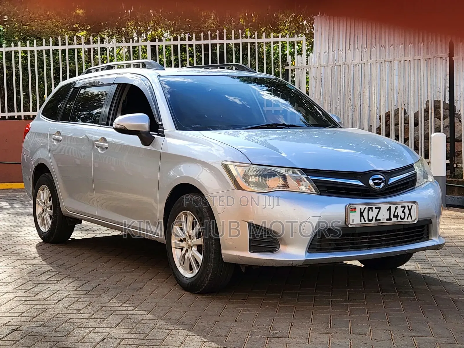 Toyota Corolla Fielder 1.5 Petrol FWD 2013 Silver