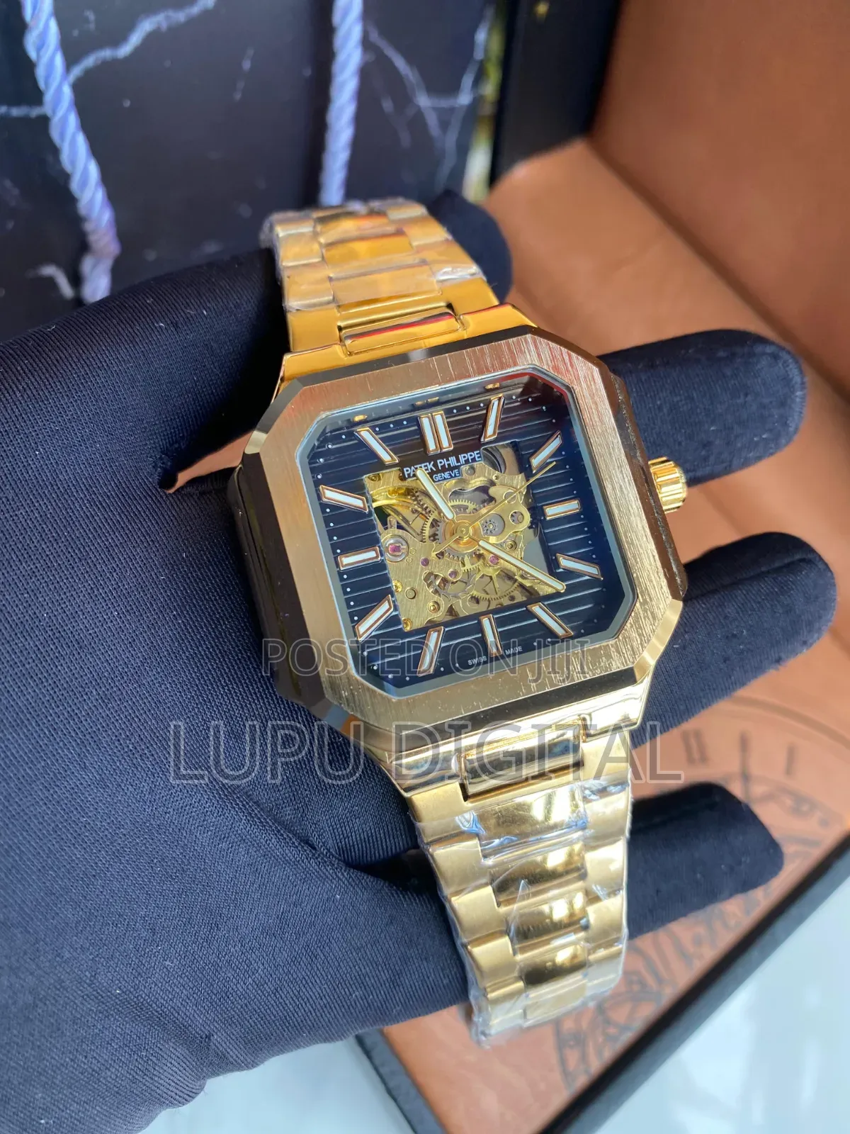 Patek Philippe Automatic Gents Watch 
Luminous Function