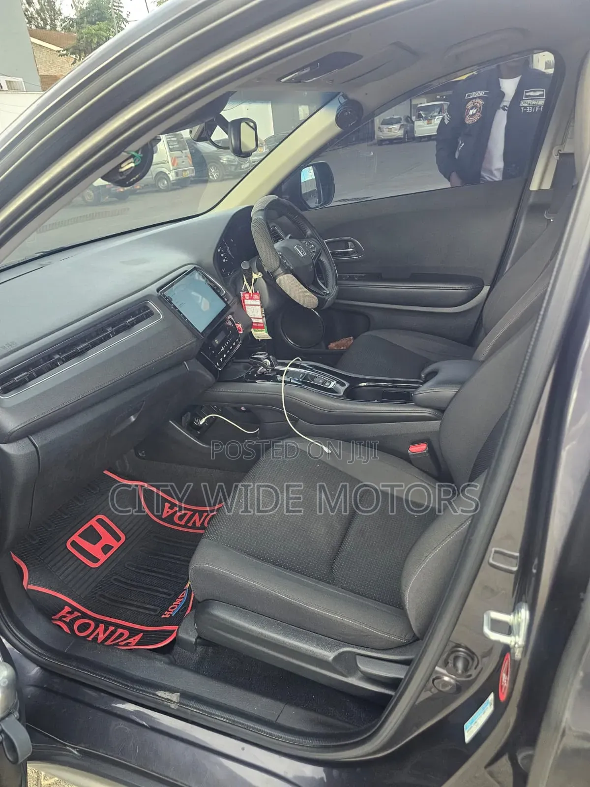Honda Vezel 1.5 Hybrid 2WD 2018 Maroon