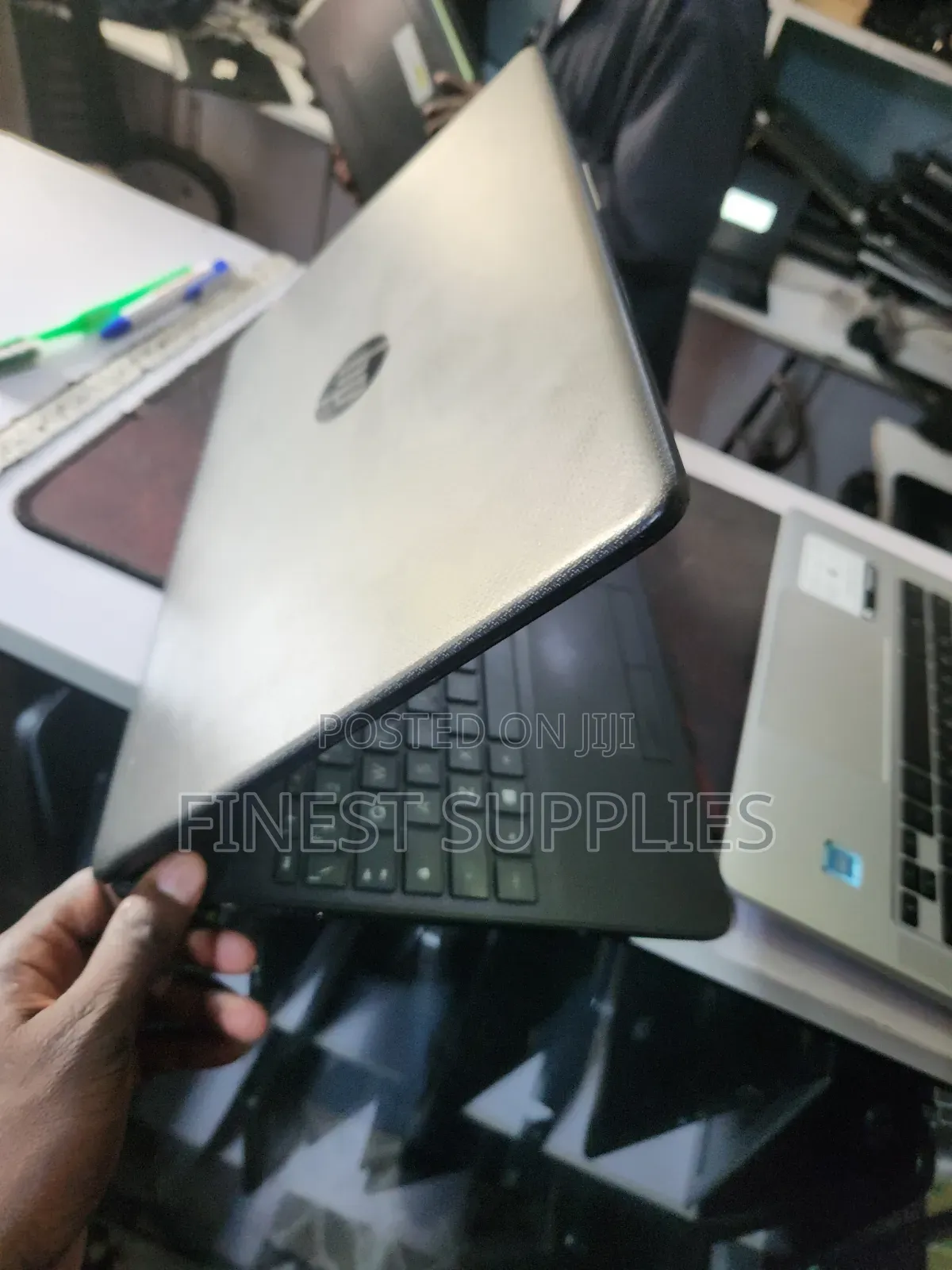Laptop HP 14-dq2031tg 4GB Intel Celeron HDD 320GB