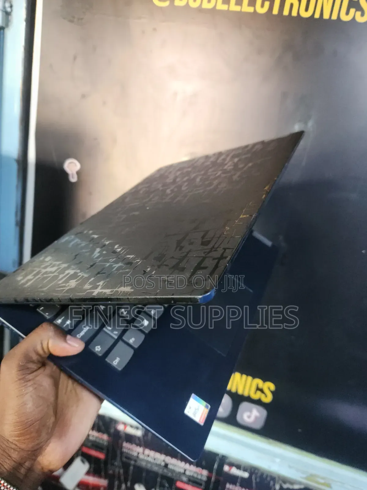 Laptop Lenovo ThinkPad 2 4GB Intel Celeron HDD 250GB