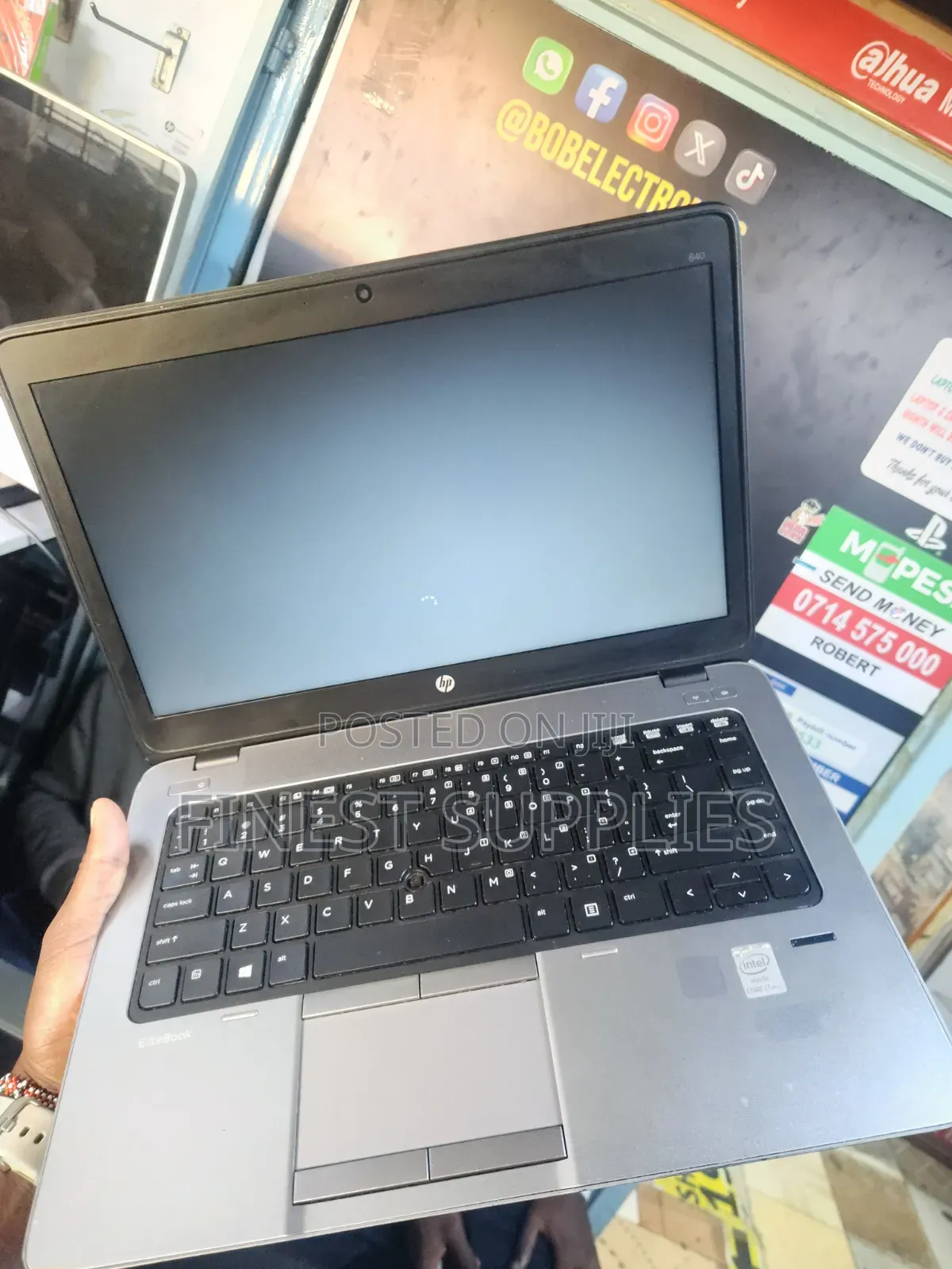 Laptop HP 14-ep0063 4GB Intel Pentium HDD 160GB