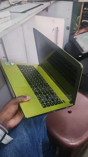 Laptop Asus A42JC 3GB Intel Pentium HDD 160GB