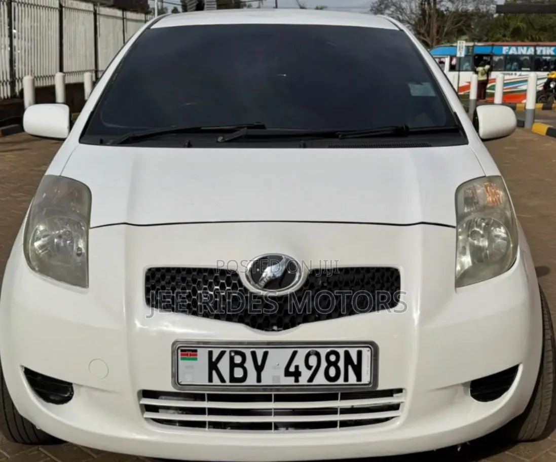 Toyota Vitz 2007 Pearl