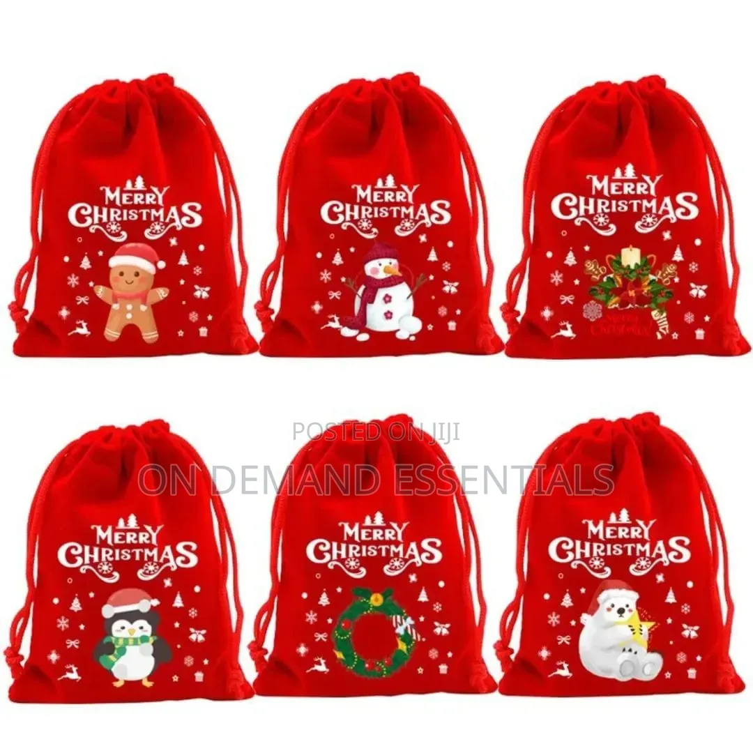 Christmas Velvet Candy / Gift Drawstring Bag Size : 12x9cm