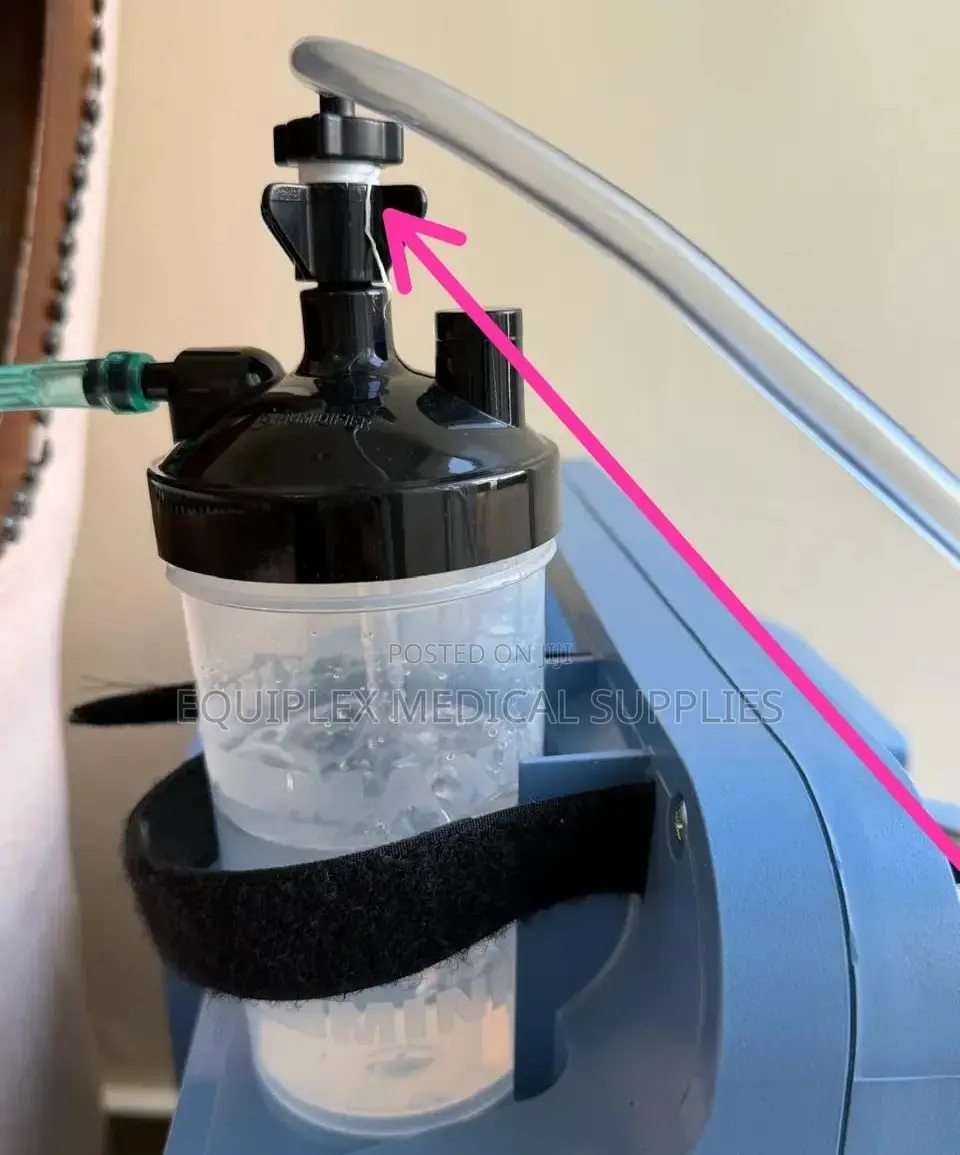 Humidifier Bottle With Connector (For Oxygen Concentrators)