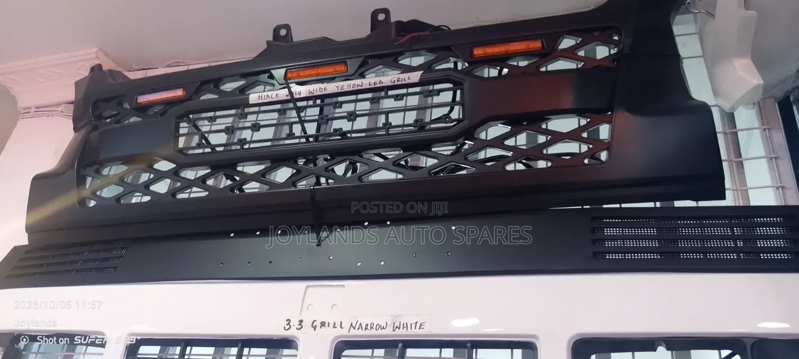 Hiace 9l 2014 High Roof Aftermarket Grille With Led Lights