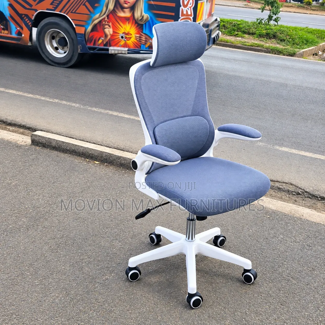 Premium Ergonomic Office Chair With Headrest – Grey & White