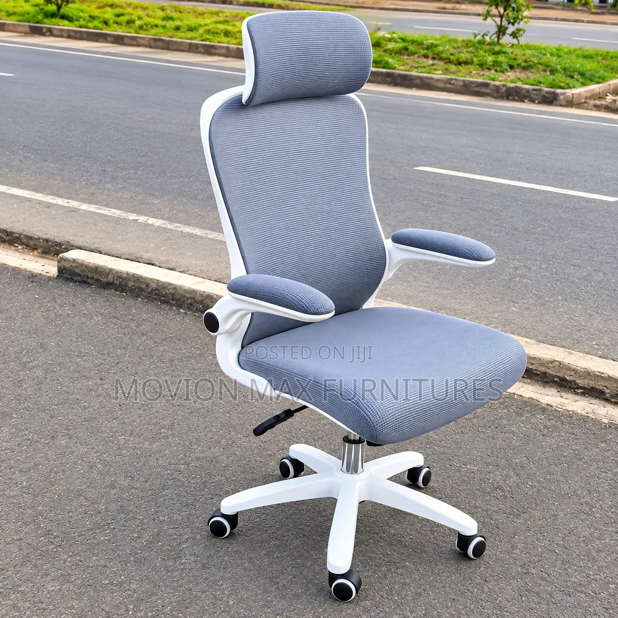 Premium Ergonomic Office Chair With Headrest – Grey & White