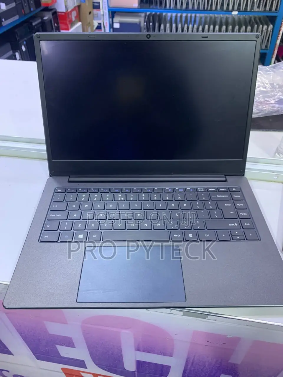 Laptop Toshiba Dynabook t552 8GB Intel Core i3 SSD 256GB