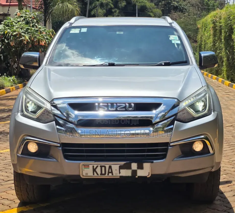 Isuzu MU-X 2021 Silver