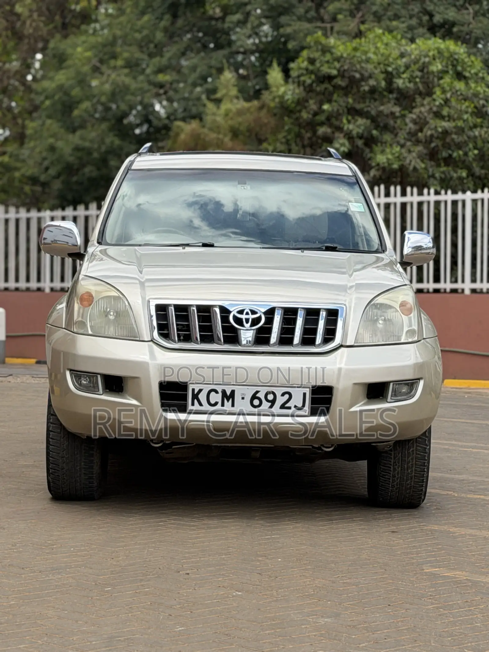Toyota Land Cruiser Prado 2010 Beige