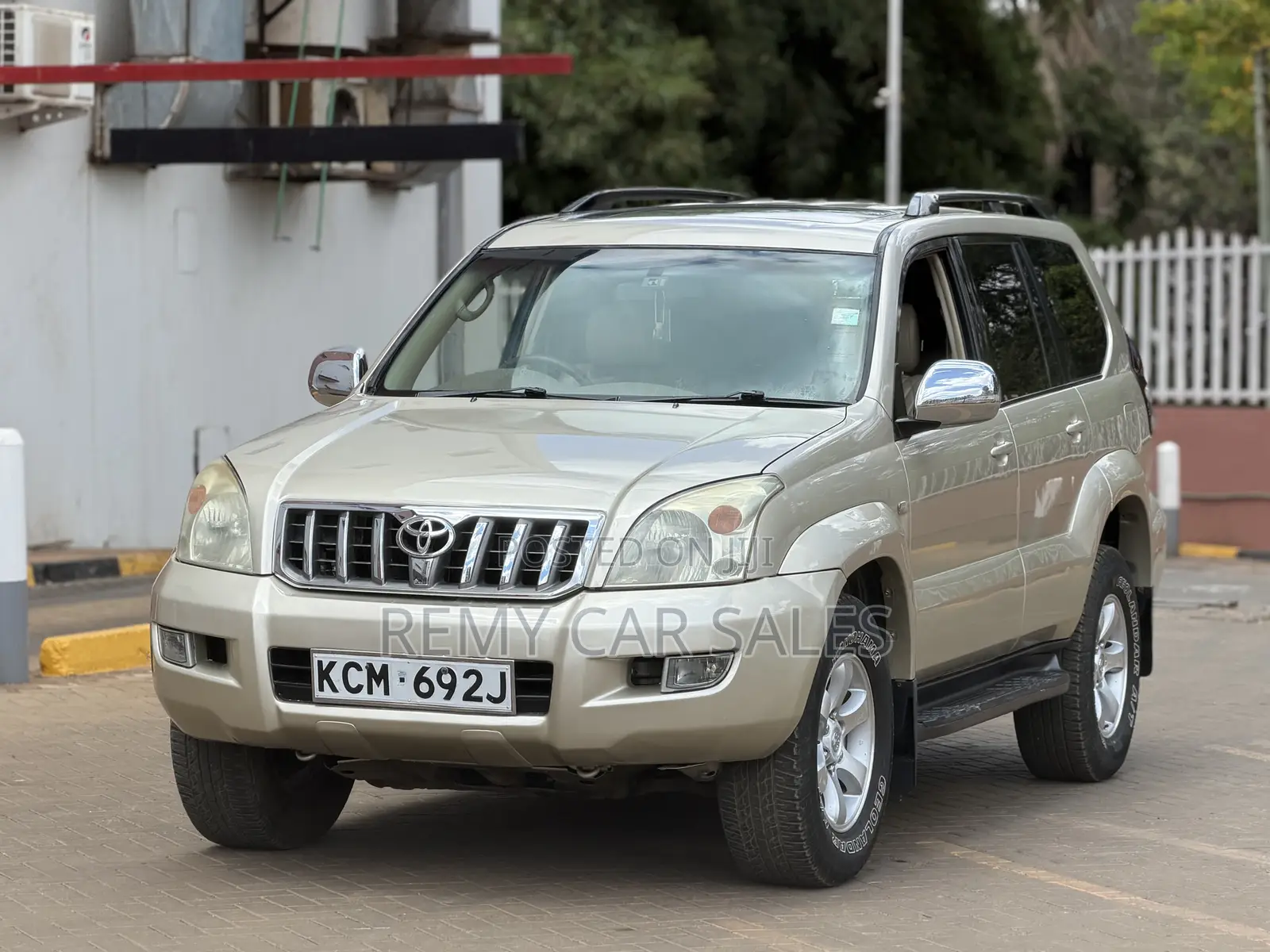 Toyota Land Cruiser Prado 2010 Beige