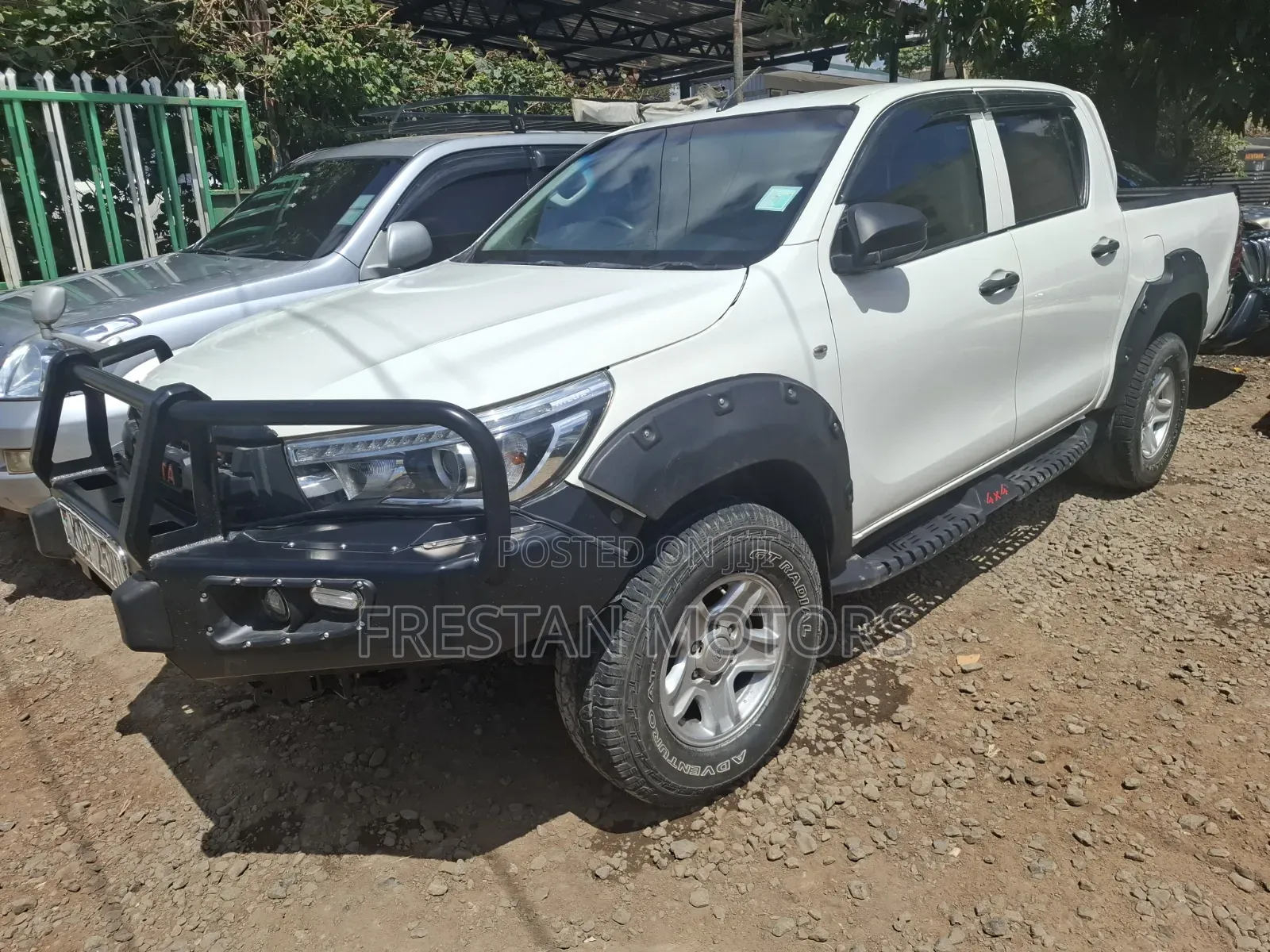 Toyota Hilux 2017 White