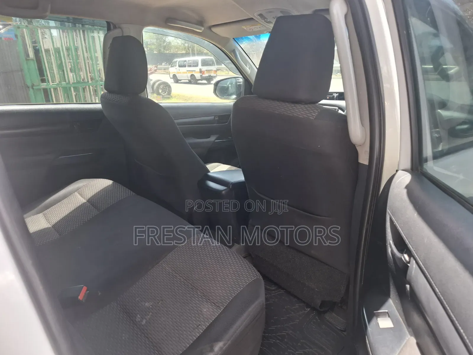 Toyota Hilux 2017 White