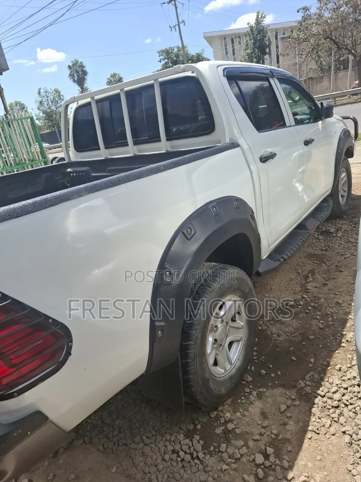 Toyota Hilux 2017 White