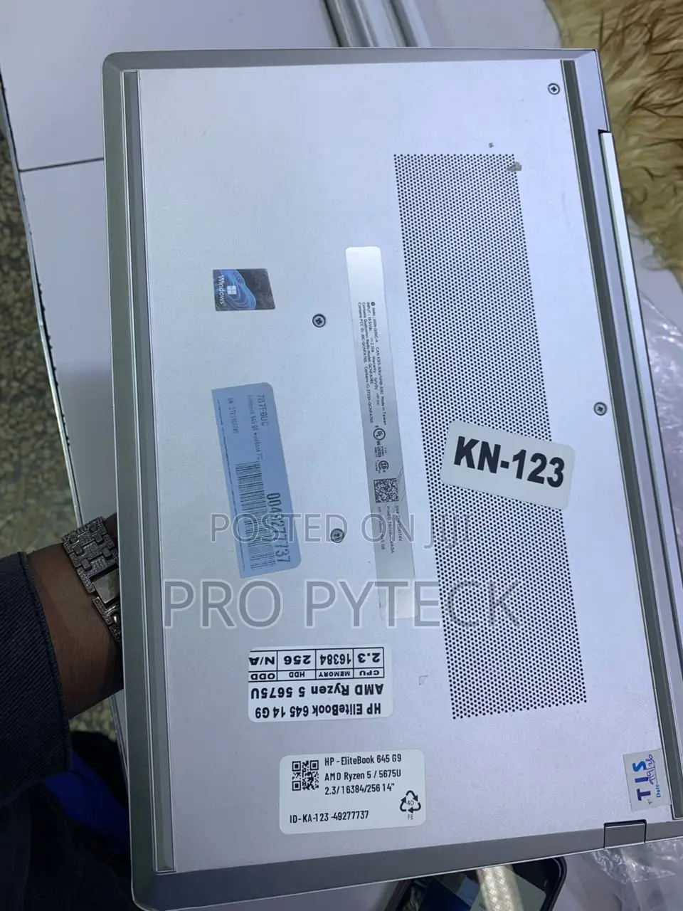 Laptop HP EliteBook 645 G9 16GB AMD Ryzen 5 SSD 256GB