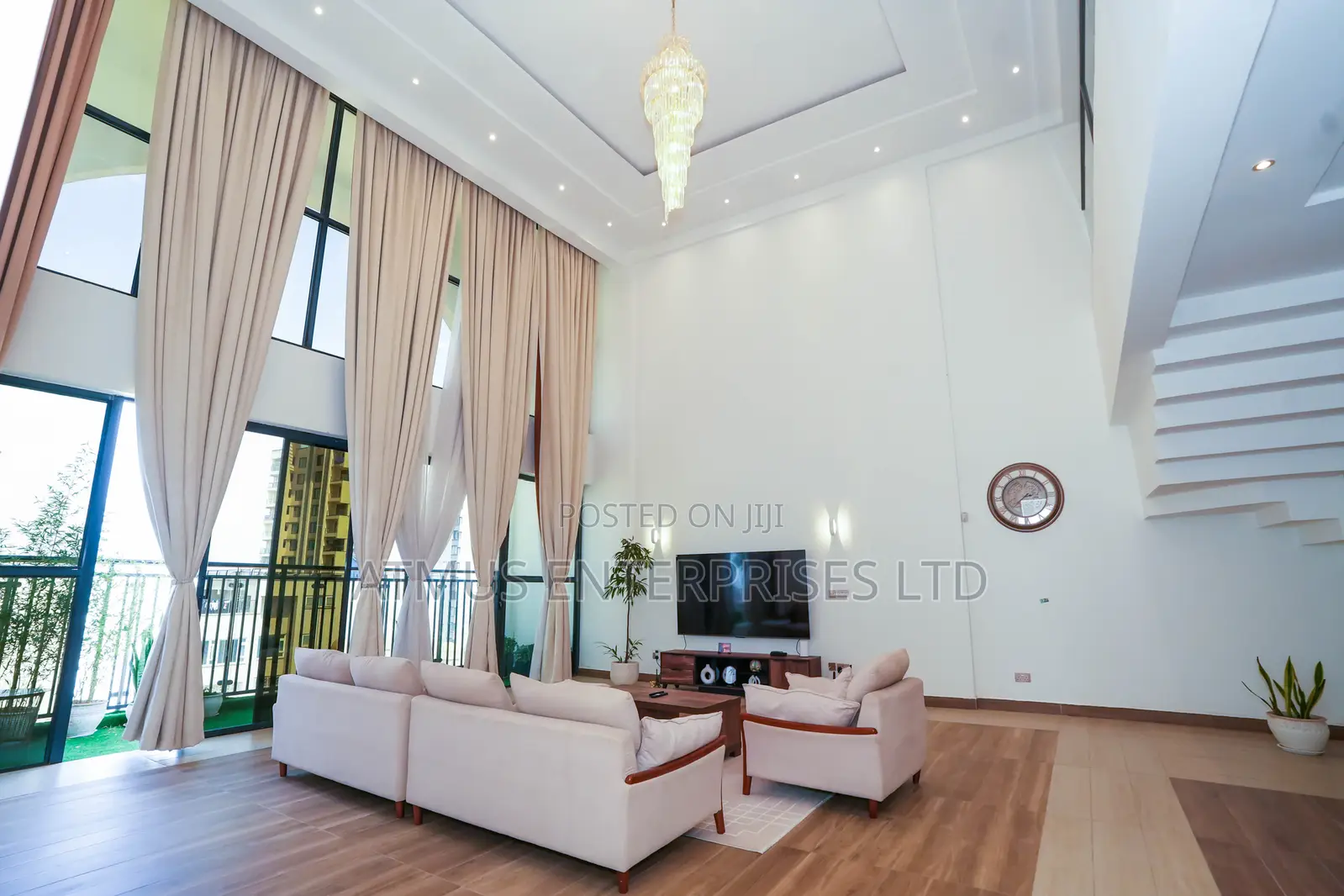 6bdrm Penthouse in Parklands/Highridge for sale
