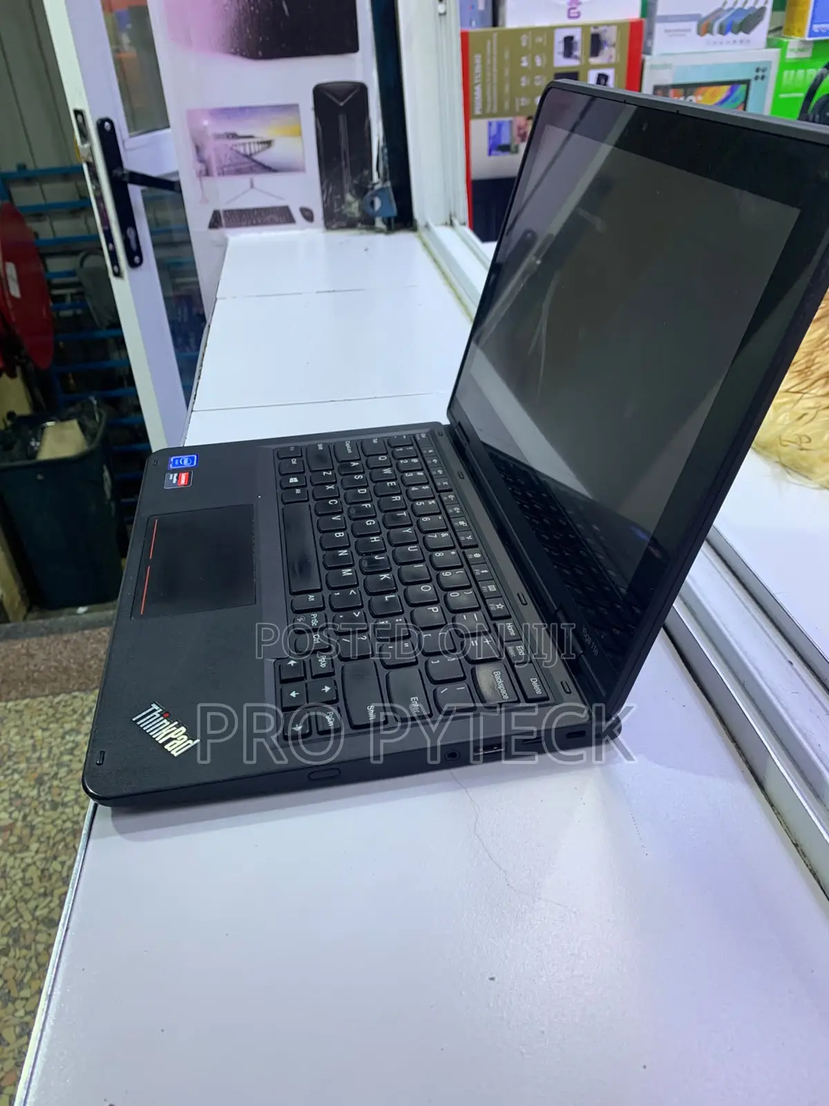 Laptop Lenovo Yoga 11e 8GB Intel SSD 256GB