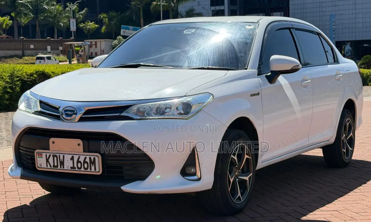 Toyota Axio 2018 White