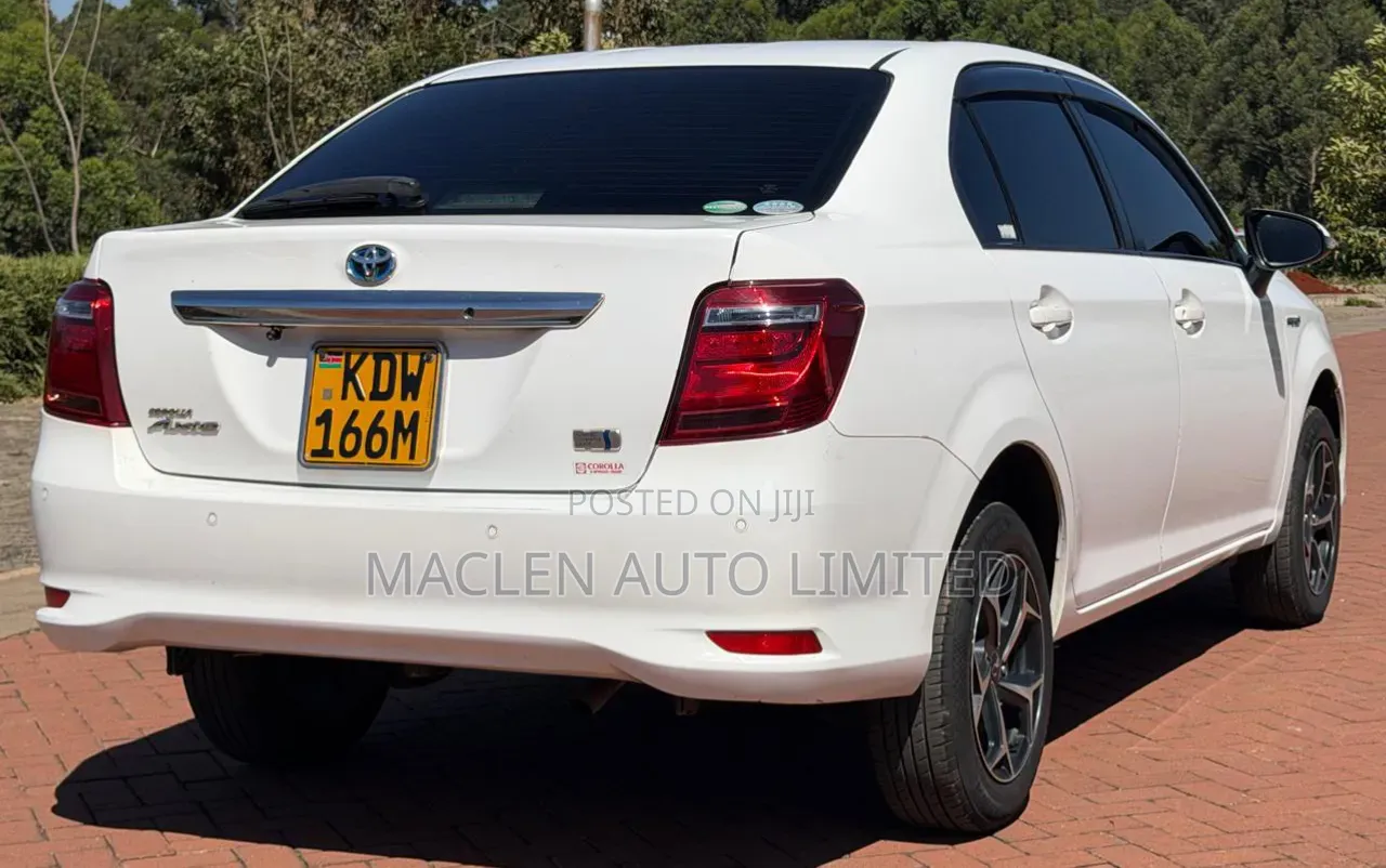 Toyota Axio 2018 White