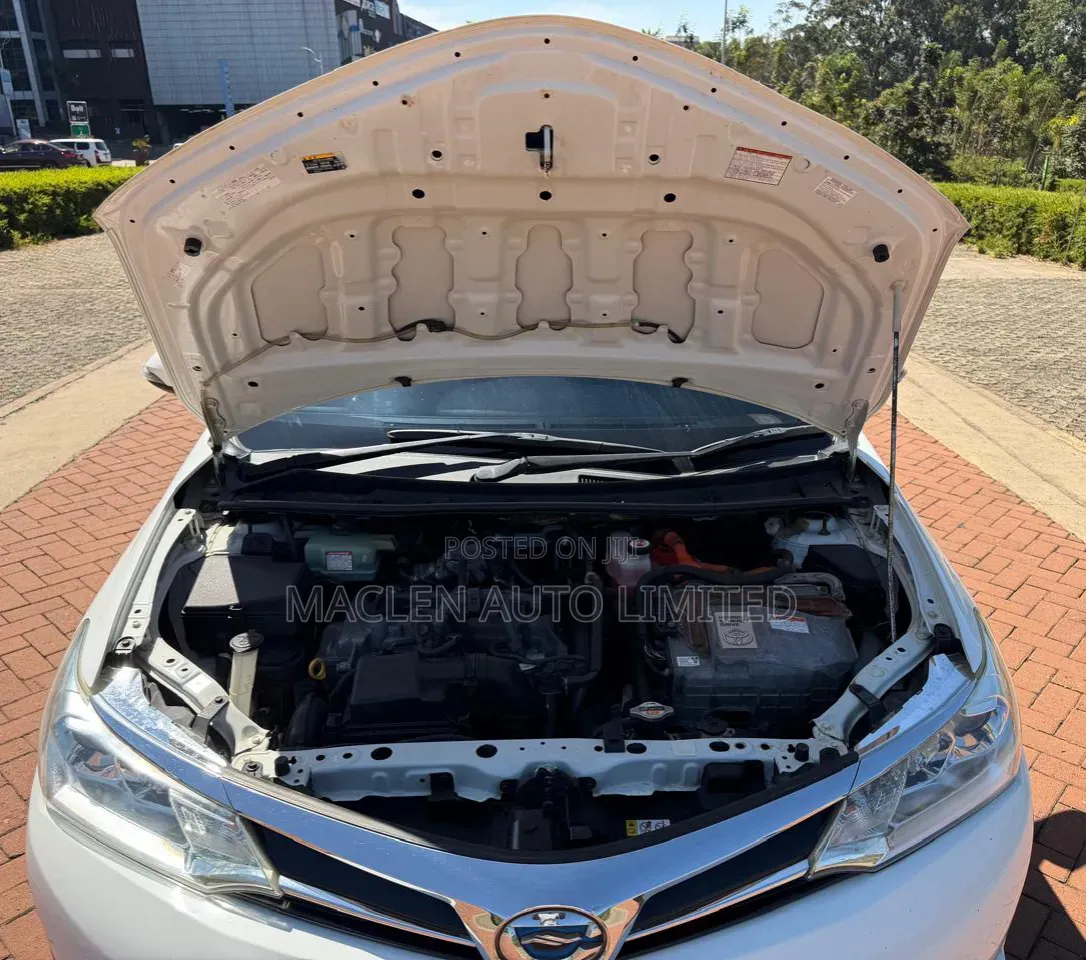 Toyota Axio 2018 White