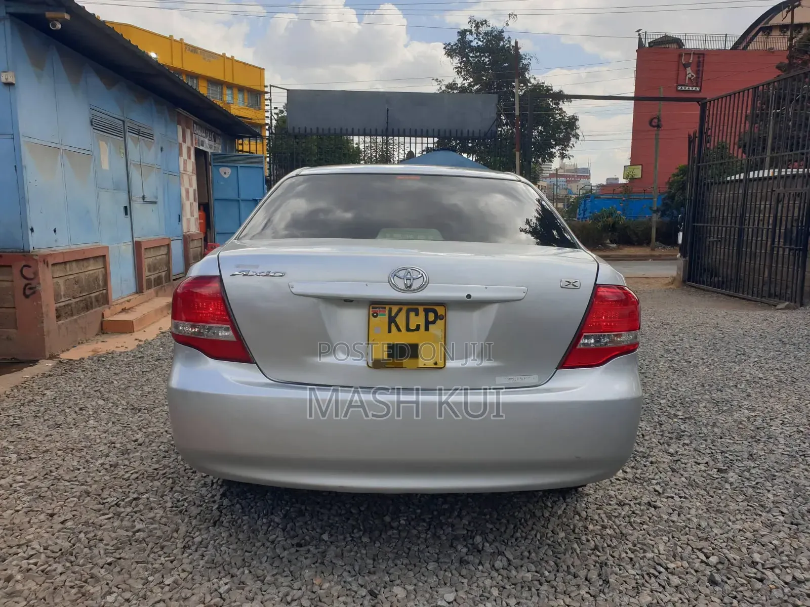 Toyota Axio 2011 Silver