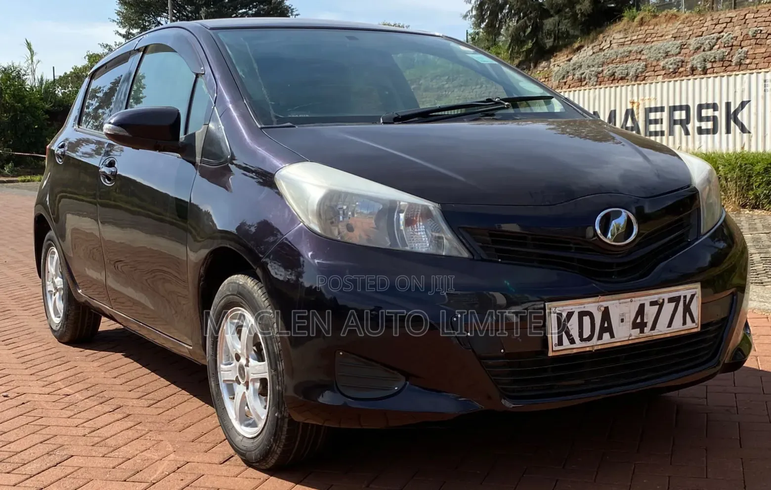 Toyota Vitz 2013 Maroon