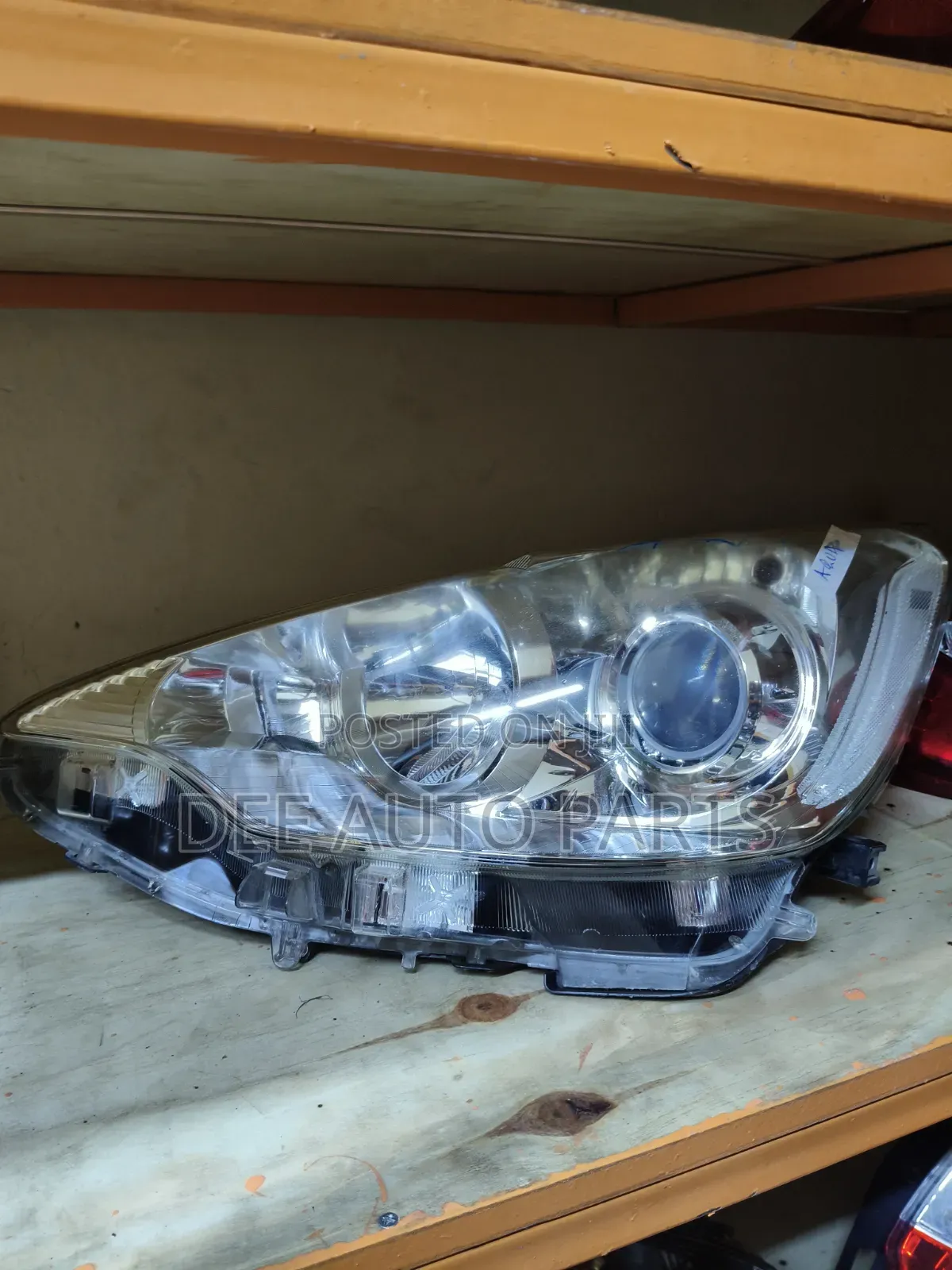 Aqua 2010 Headlight