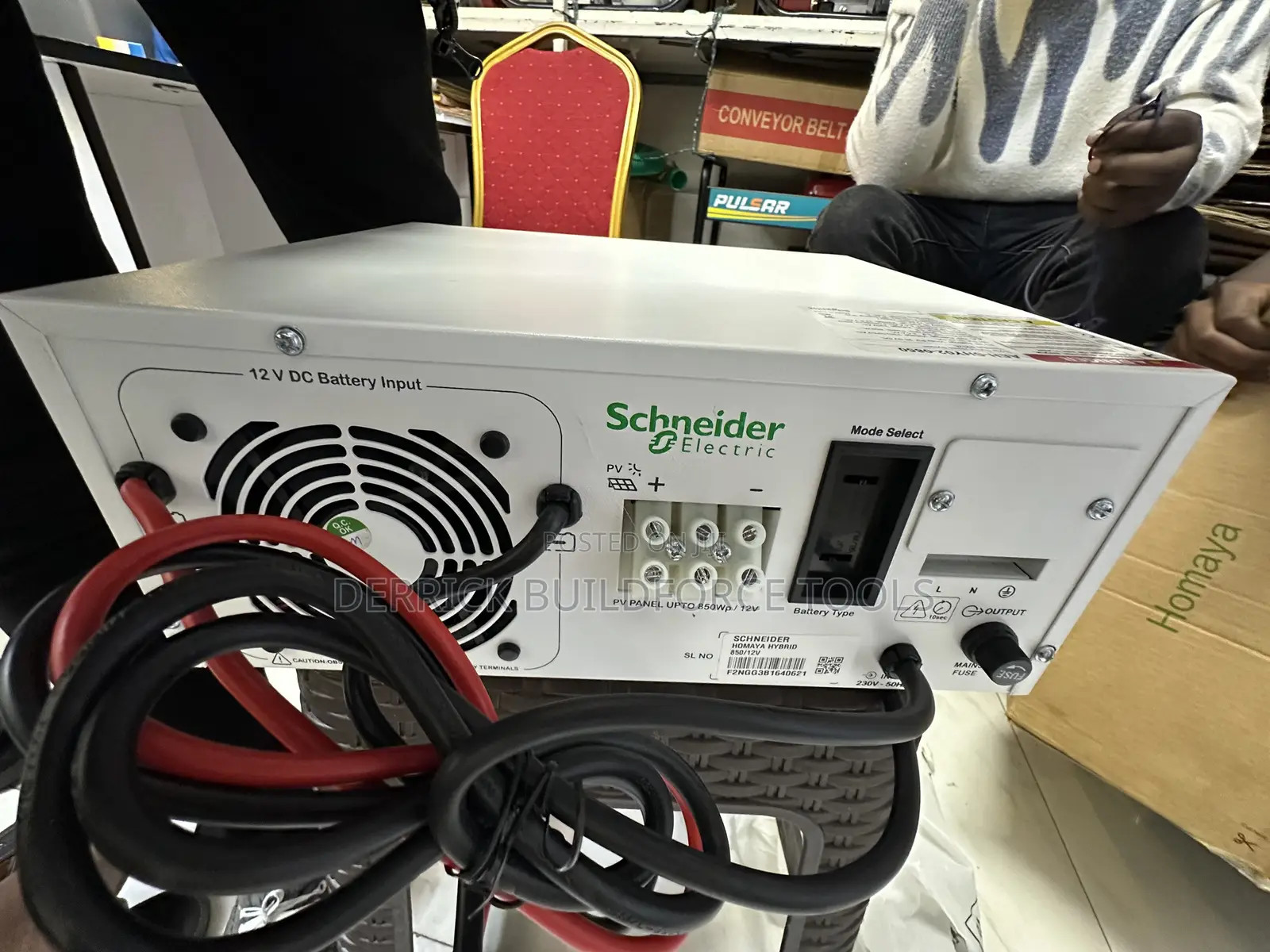 Schneider Electric Homaya 12v 850w Solar Hybrid Inverter