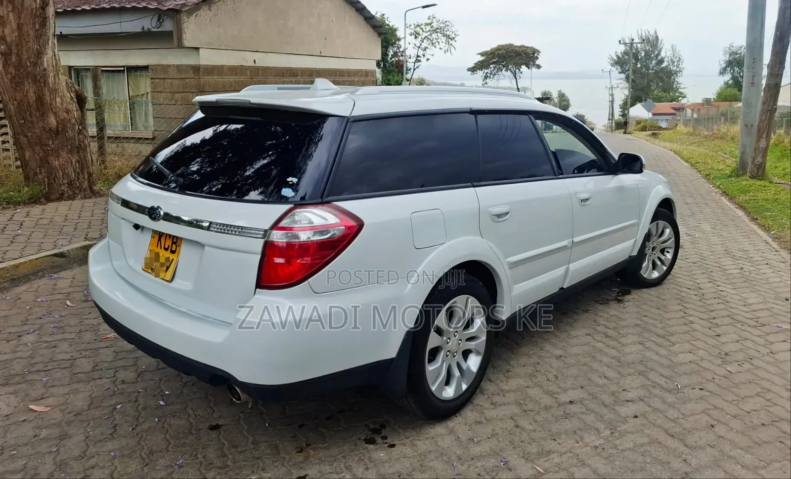 Subaru Outback 2.5 2009 White