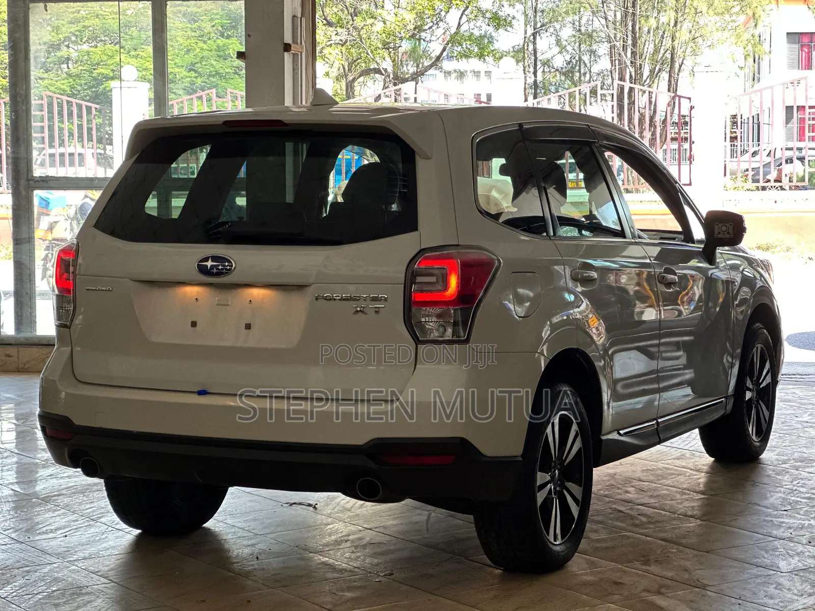 Subaru Forester 2.0XT Touring AWD 2018 White