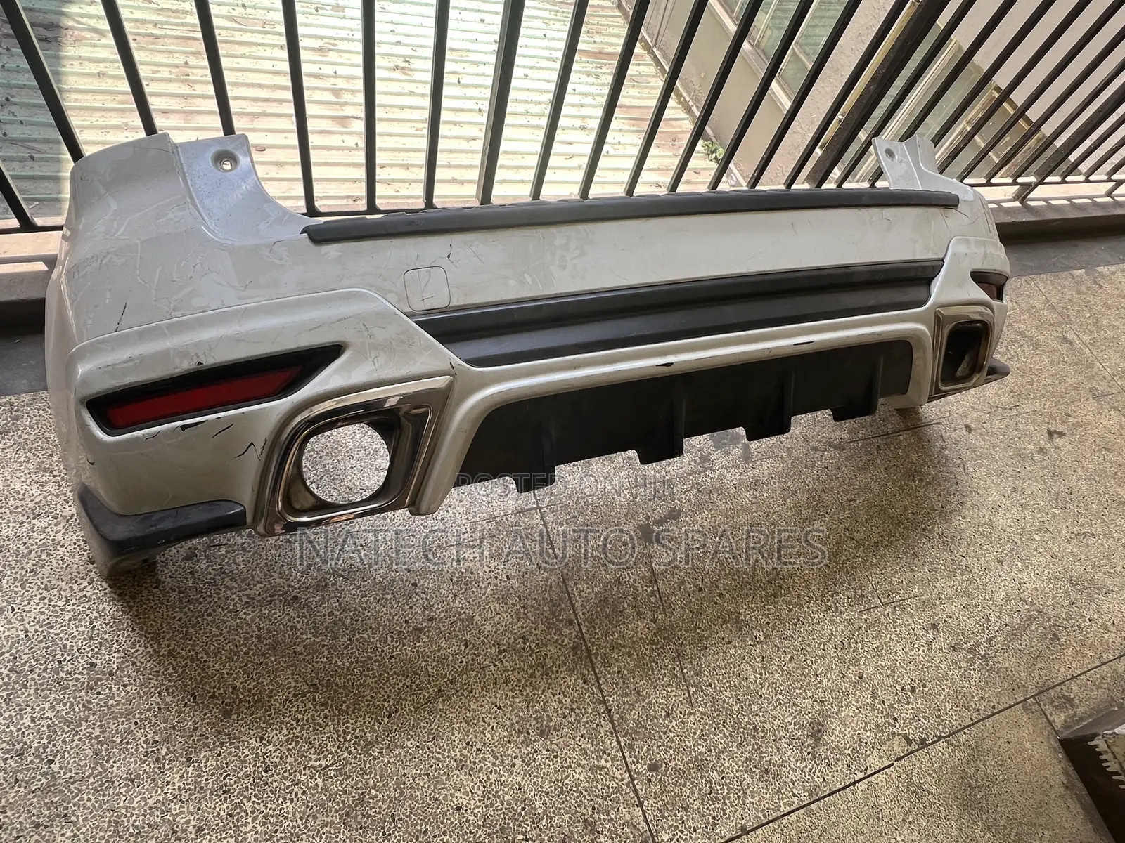 Subaru Forester SJG Kitted Rear Bumper