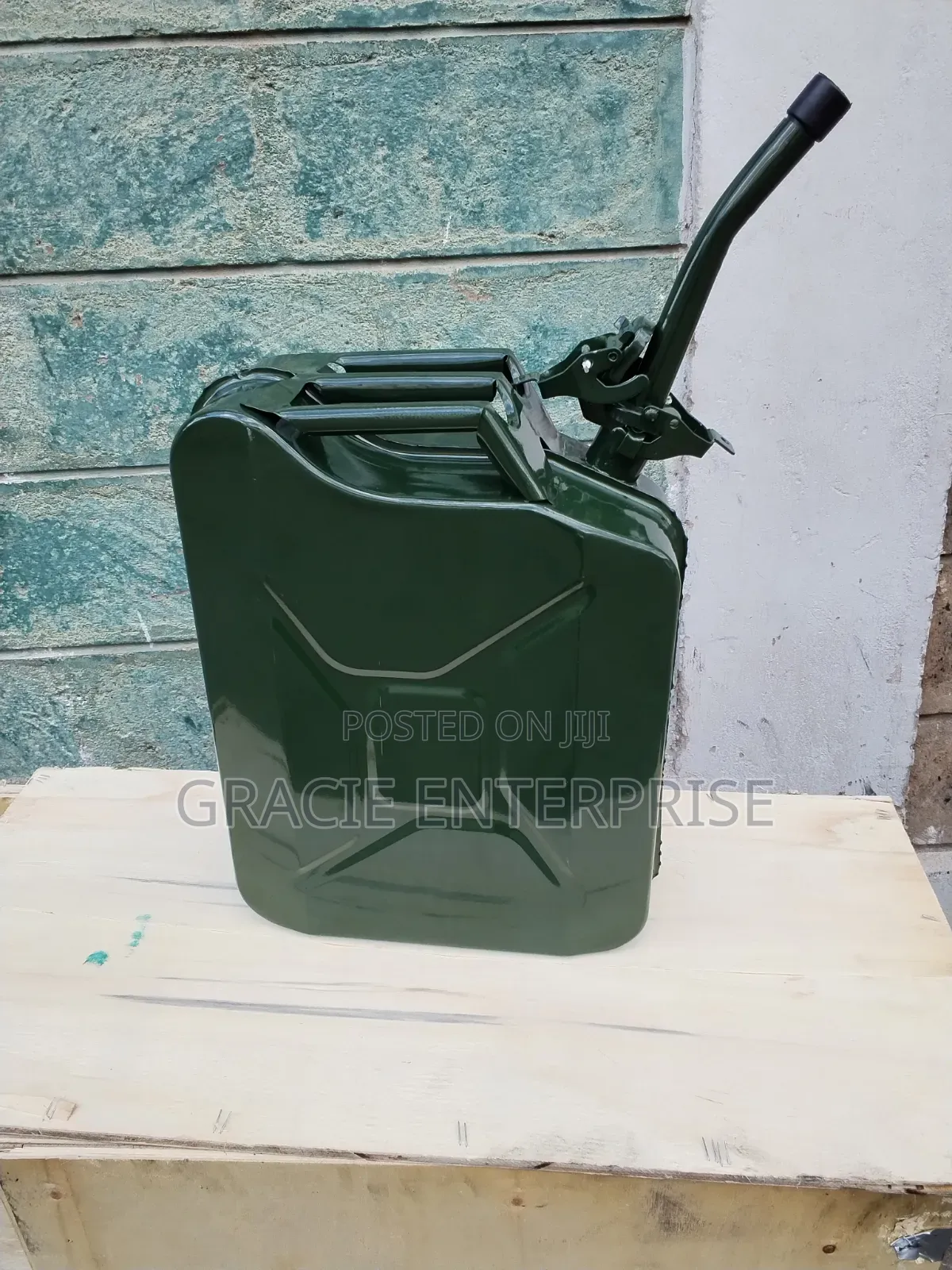 Metal Jerrican, Jerrycan 20L With Spout