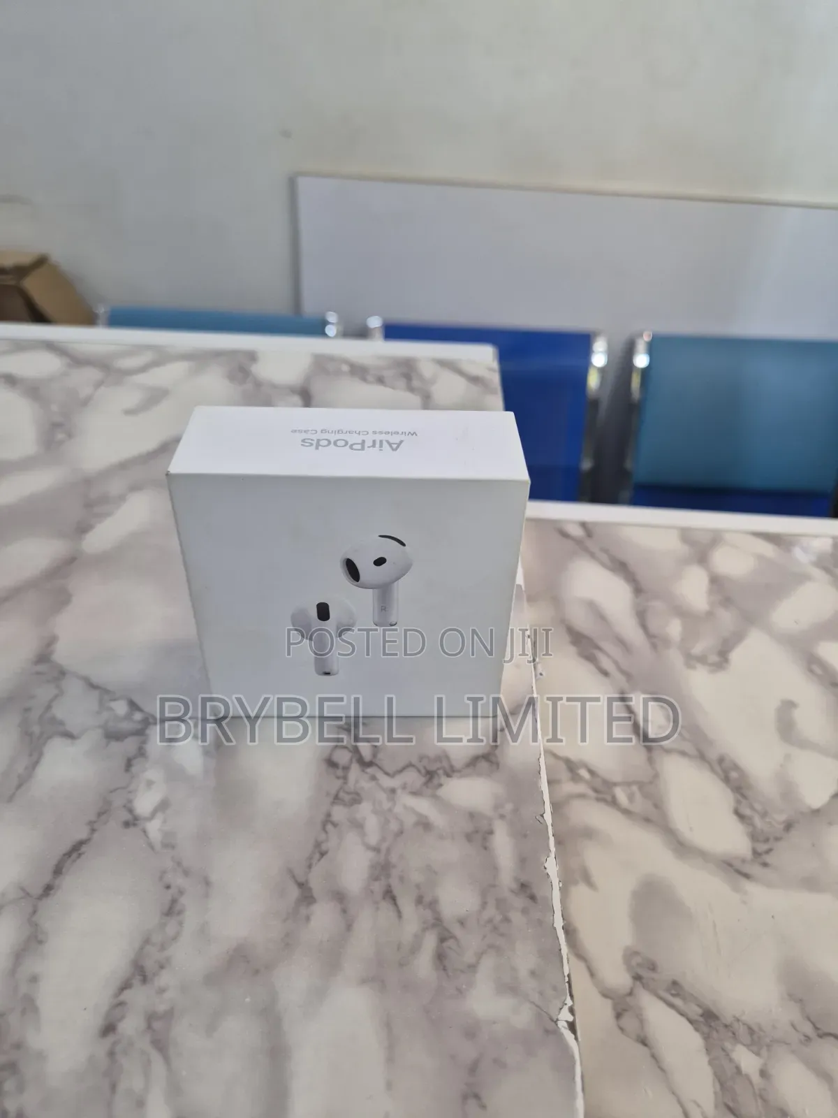 Brand New Sealed Apple Airpods 5 Wthite