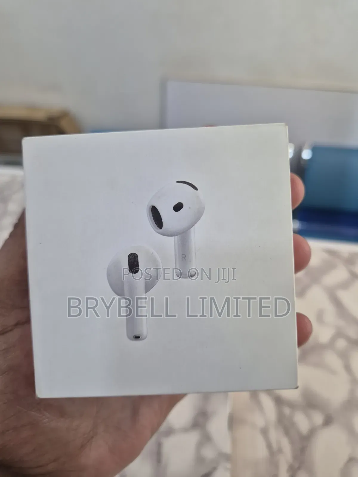 Brand New Sealed Apple Airpods 5 Wthite