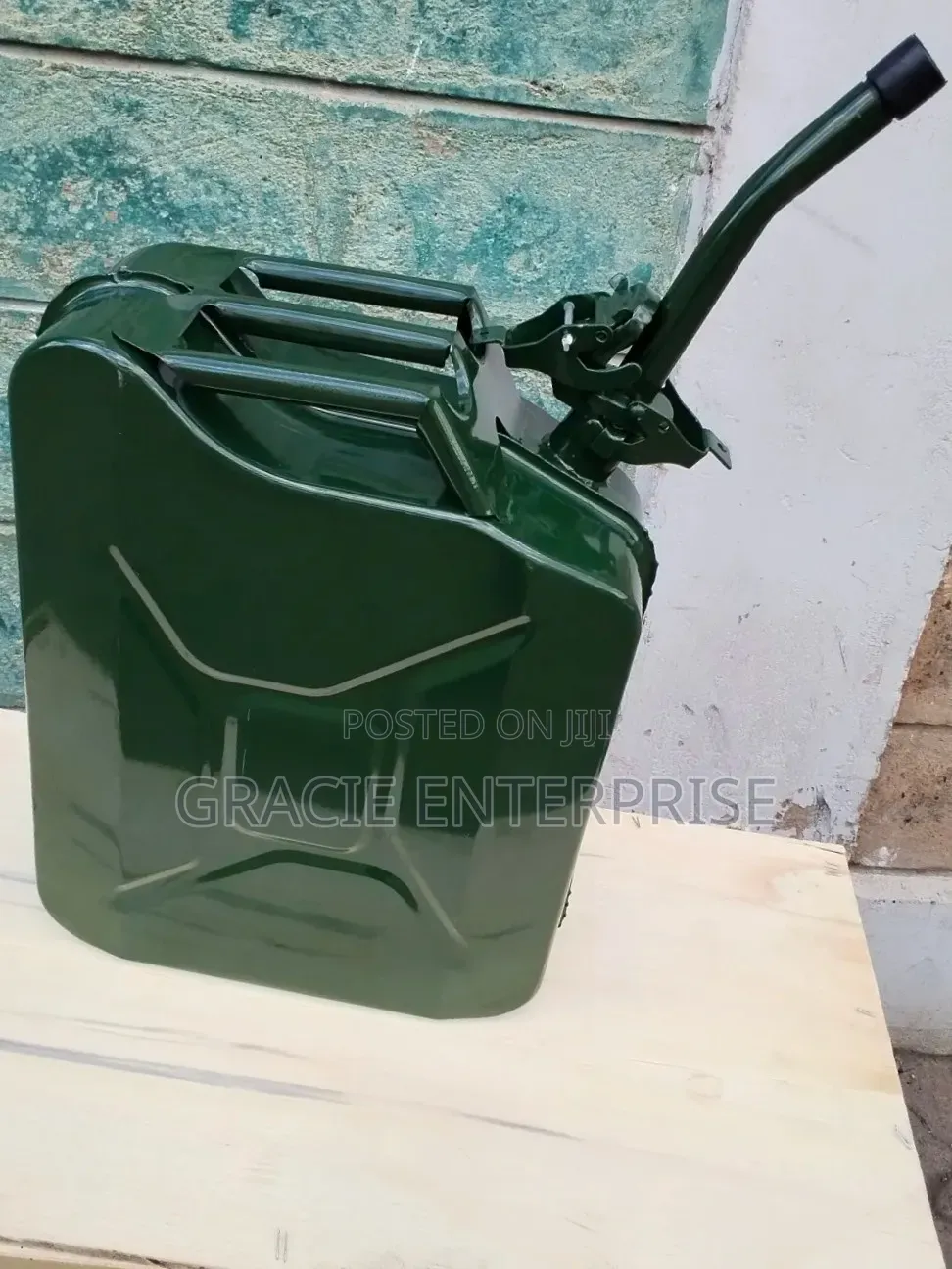 20L Metallic Jerry Can, Jerrican With Nozzle Sprout