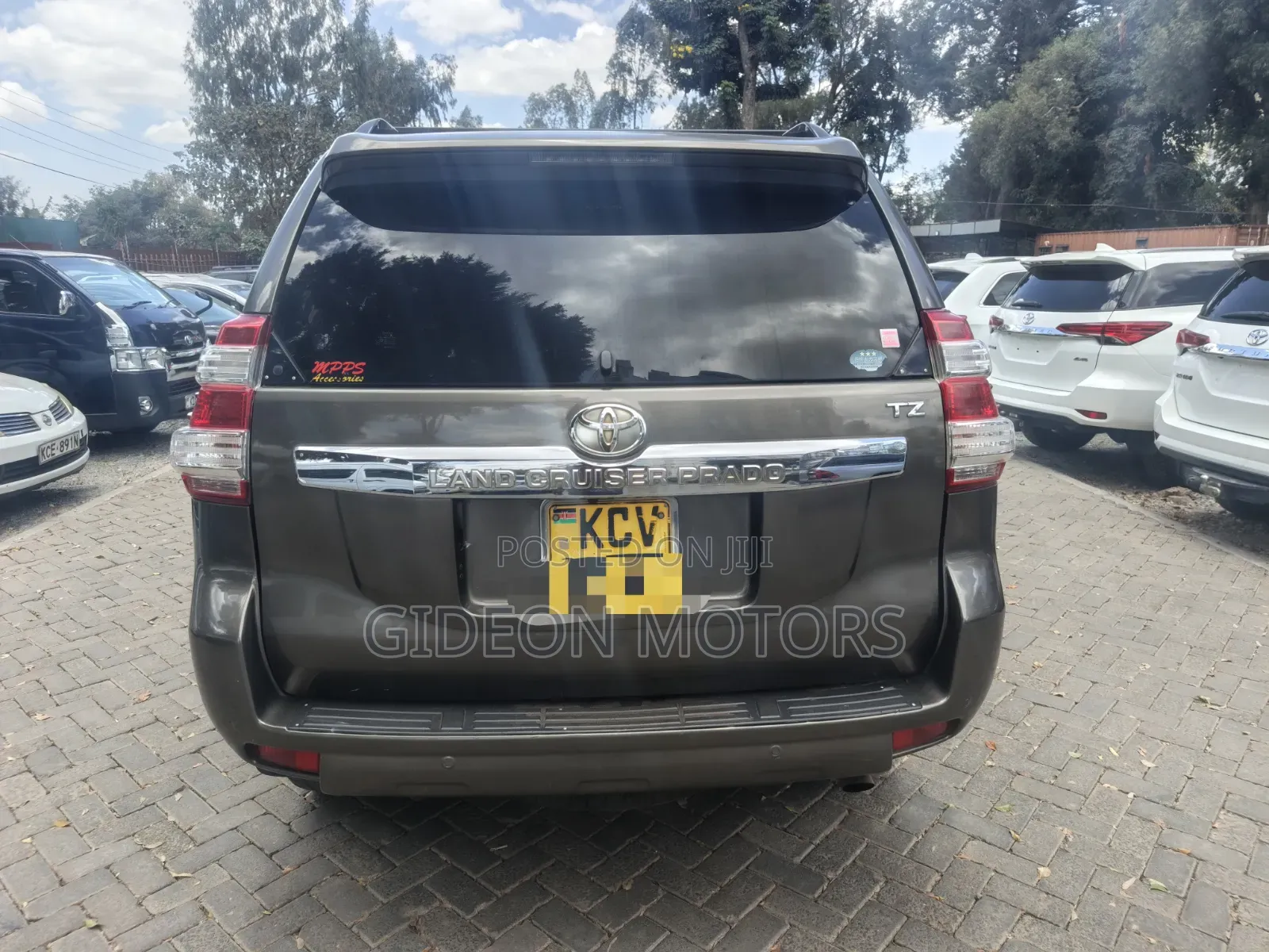 Toyota Land Cruiser 2014 Gray