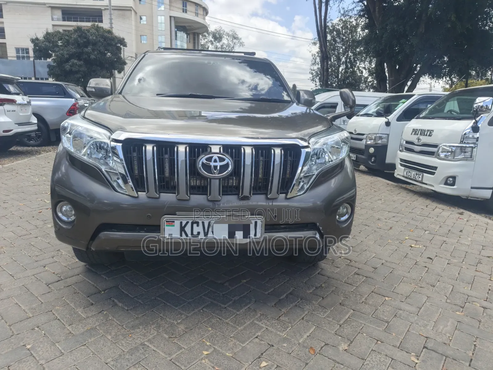 Toyota Land Cruiser 2014 Gray