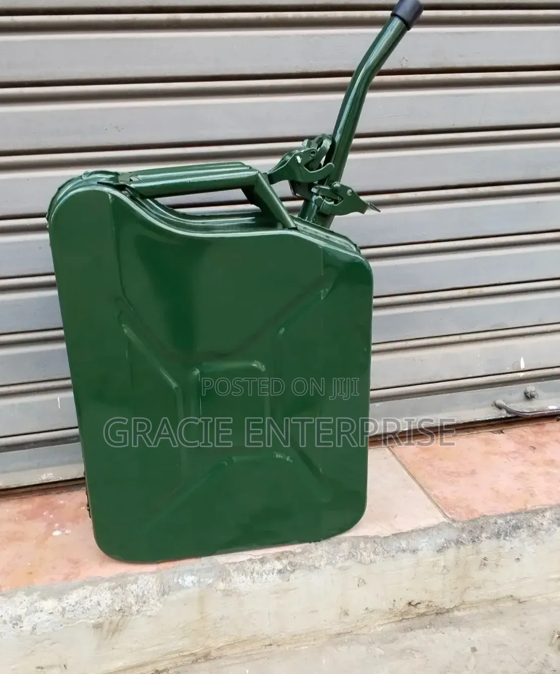 Portable Fuel Jerrycan With Nozzle Sprout