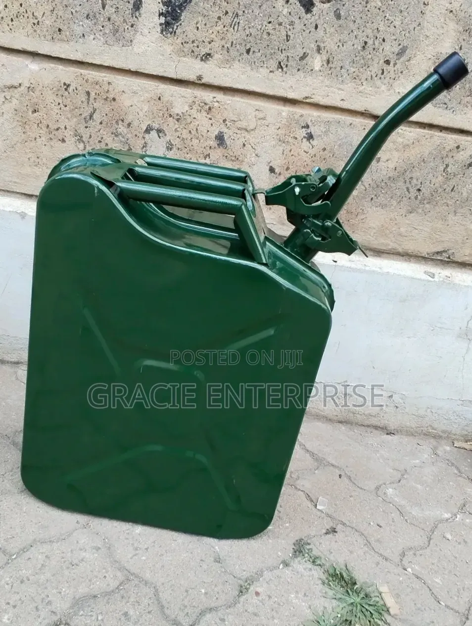 Portable Fuel Jerrycan With Nozzle Sprout