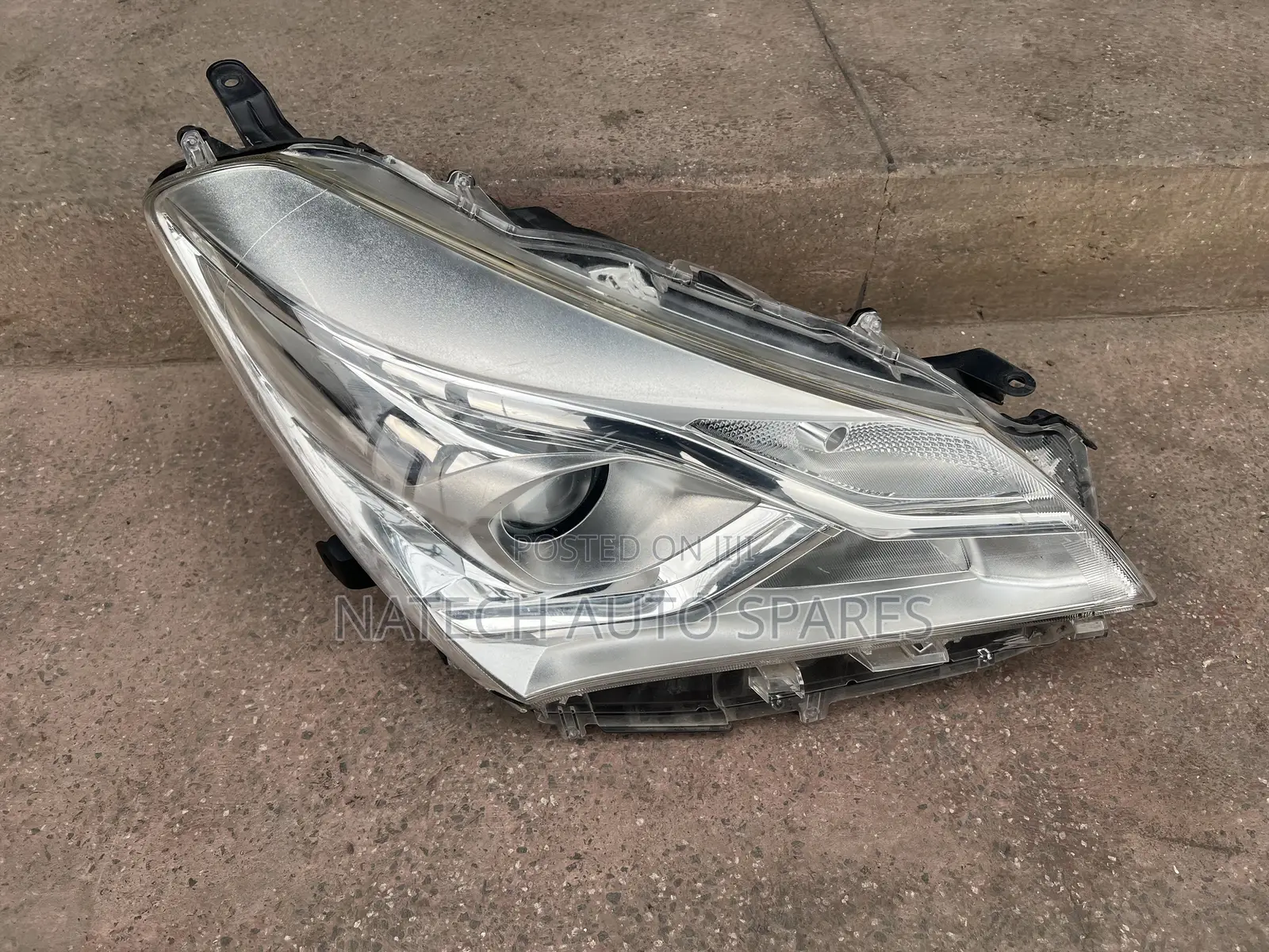 Toyota Vitz 2017 Headlight (302)