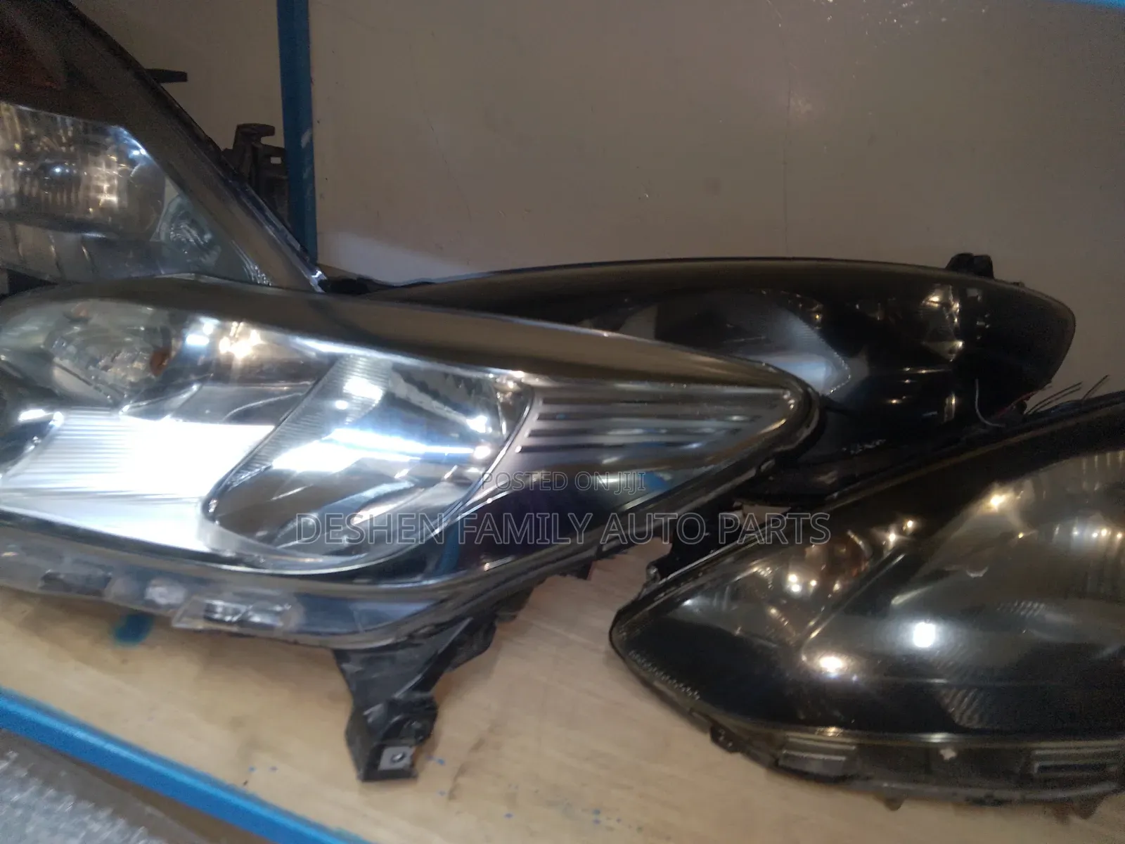 Nissan Note Headlight * 