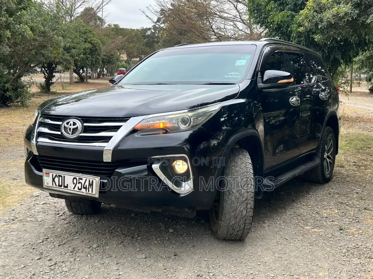 Toyota Fortuner 2016 Black