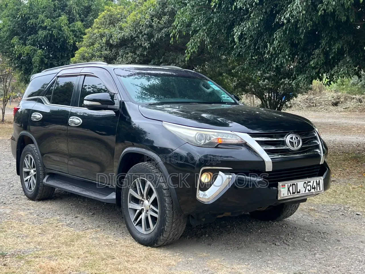 Toyota Fortuner 2016 Black