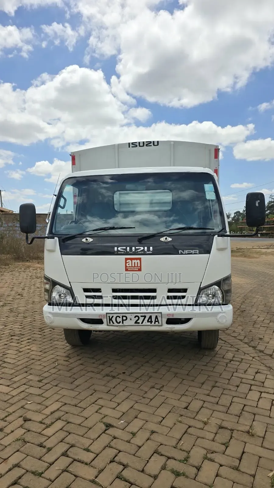 Isuzu NPR 2017