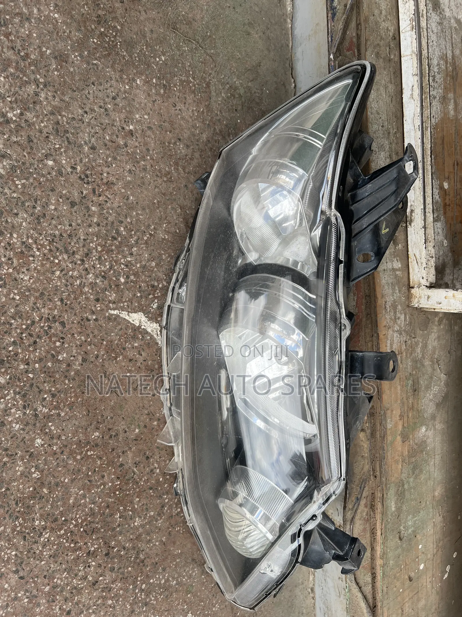 Toyota Allion Headlight (265)