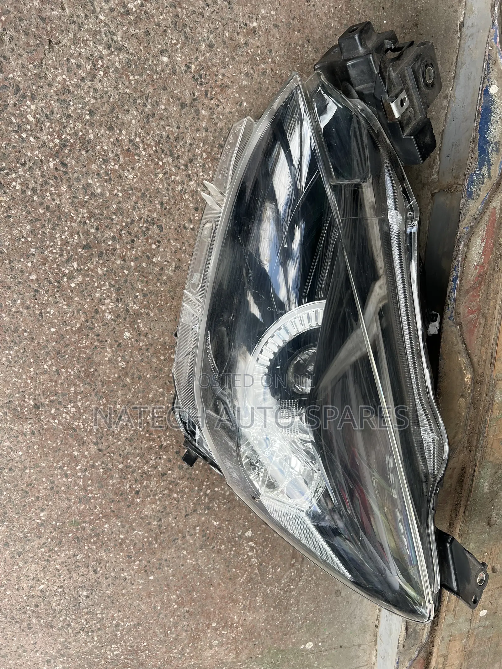 Mazda 2 Demio (DB) Headlight
