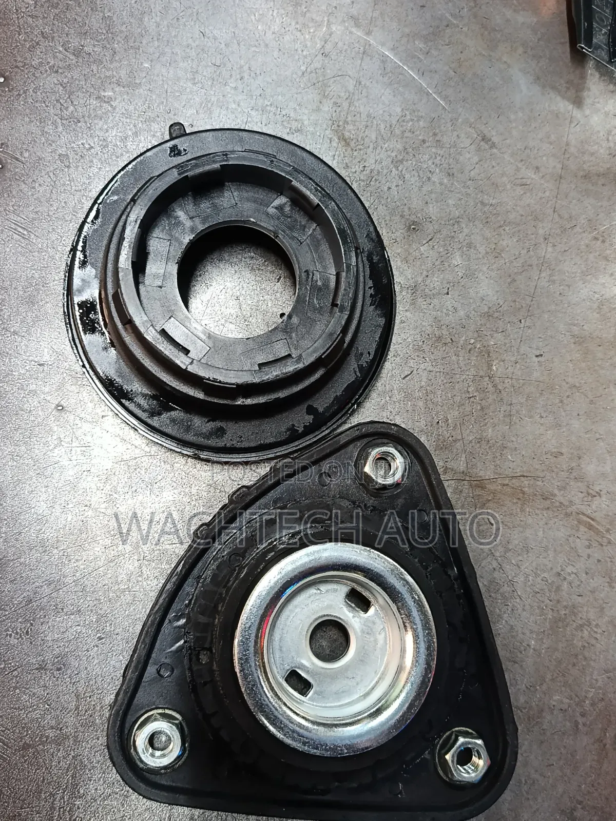 Shock Mounting Mazda AXELA