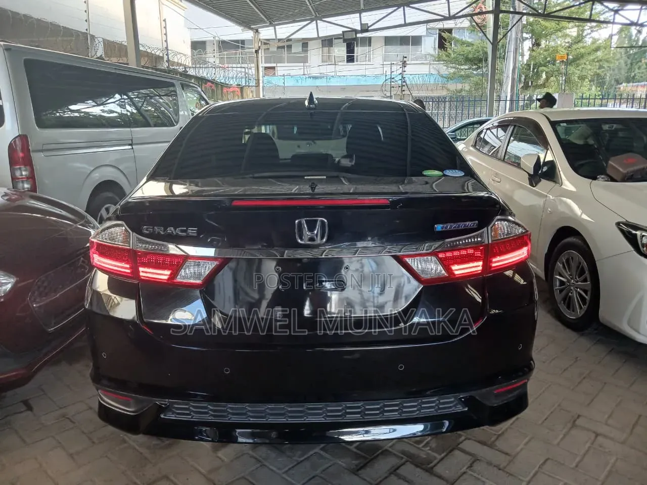 Honda Grace 1.5 Hybrid FWD 2020 Black